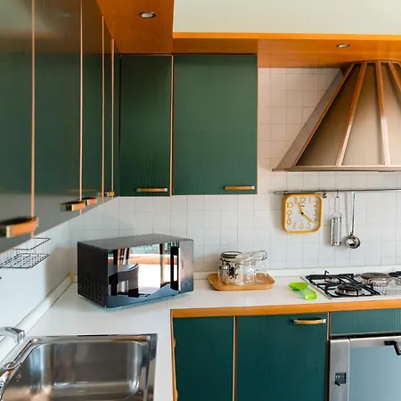 Apartment G House *